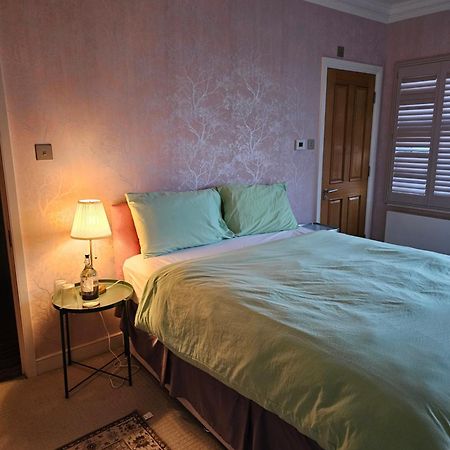 Bed and Breakfast Brentford House Exteriér fotografie